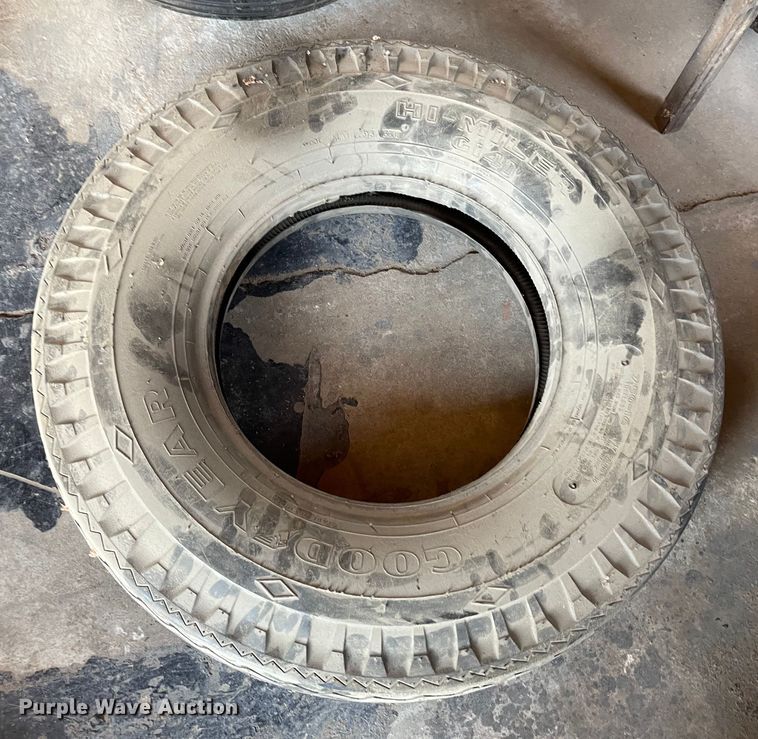 image for item MU9030 Tires