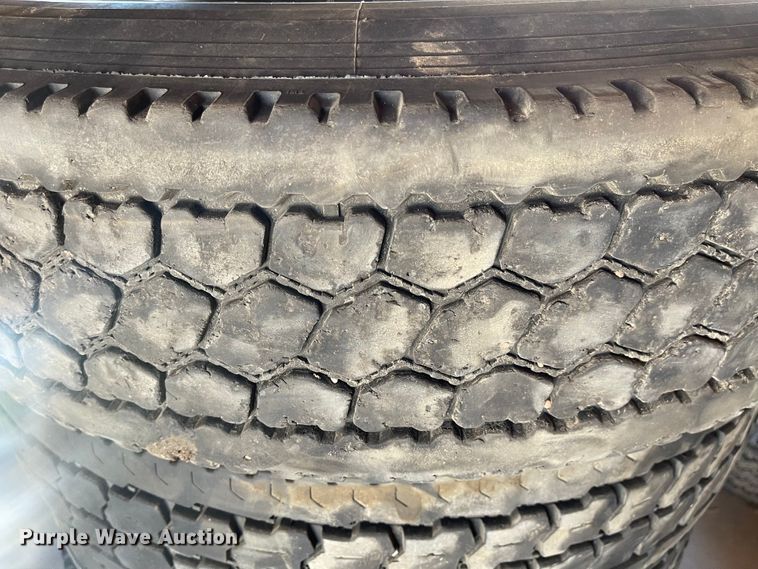 image for item MU9032 (5) 11R22.5 tires