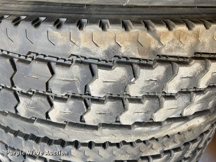image for item MU9032 (5) 11R22.5 tires