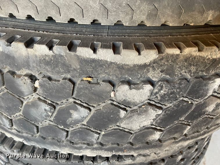 image for item MU9032 (5) 11R22.5 tires