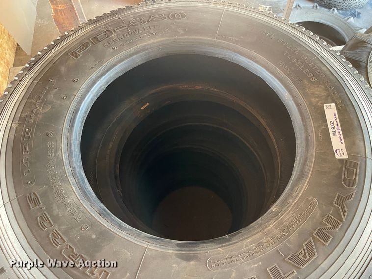 image for item MU9032 (5) 11R22.5 tires