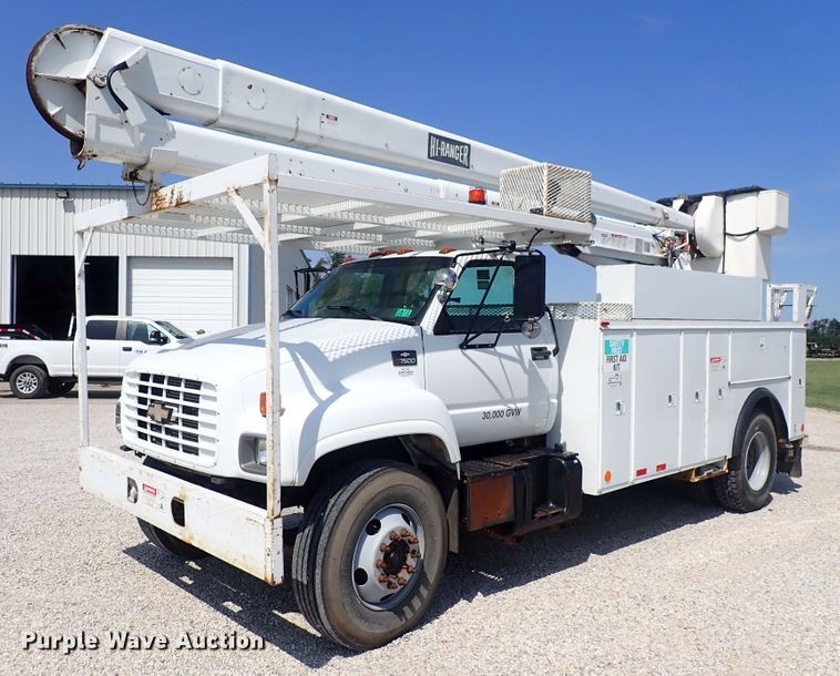 image for item DF5054 1997 Chevrolet C7500  bucket truck