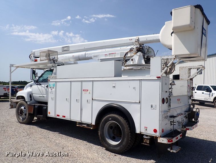 image for item DF5054 1997 Chevrolet C7500  bucket truck