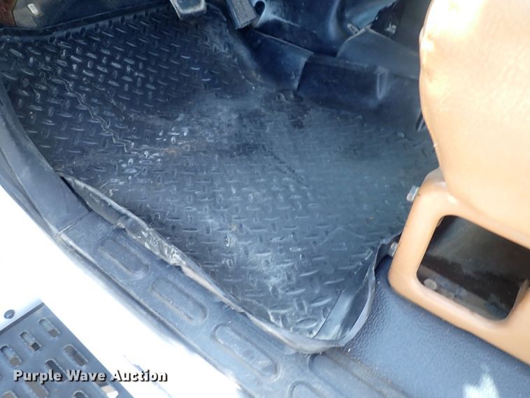 image for item DF5054 1997 Chevrolet C7500  bucket truck