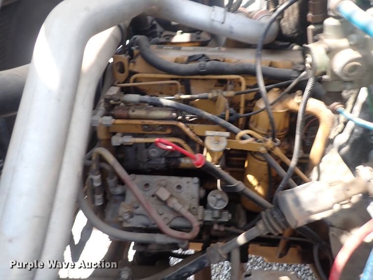 image for item DF5054 1997 Chevrolet C7500  bucket truck