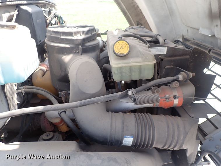 image for item DF5054 1997 Chevrolet C7500  bucket truck