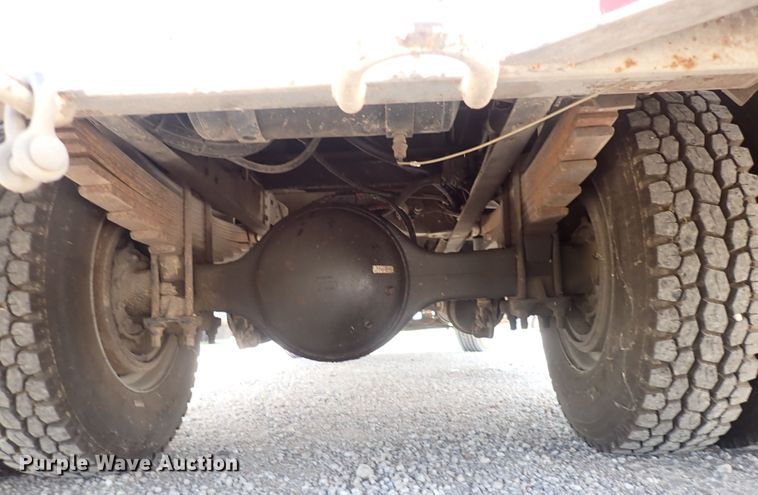 image for item DF5054 1997 Chevrolet C7500  bucket truck