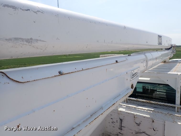 image for item DF5054 1997 Chevrolet C7500  bucket truck