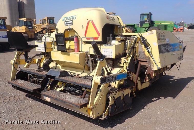 image for item DG2671 Bomag 813RT  paver