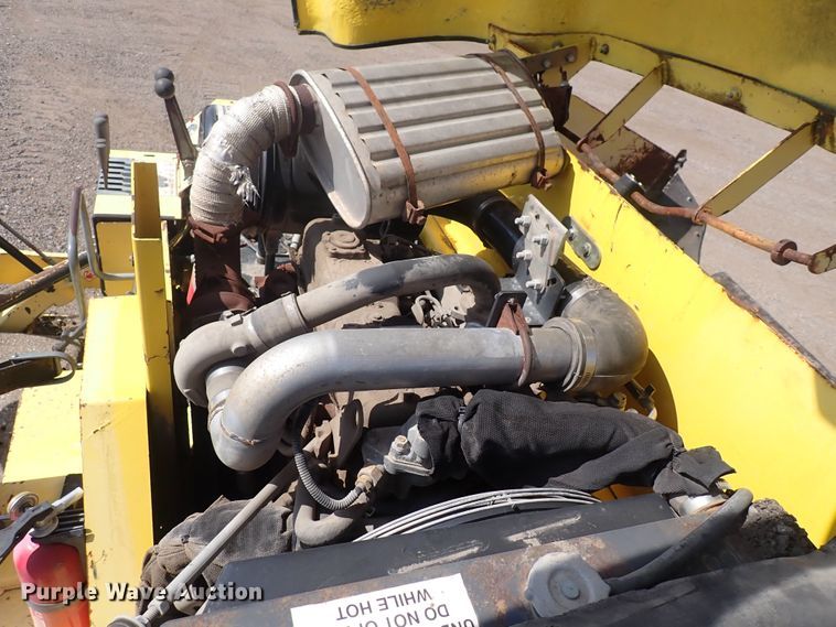 image for item DG2671 Bomag 813RT  paver