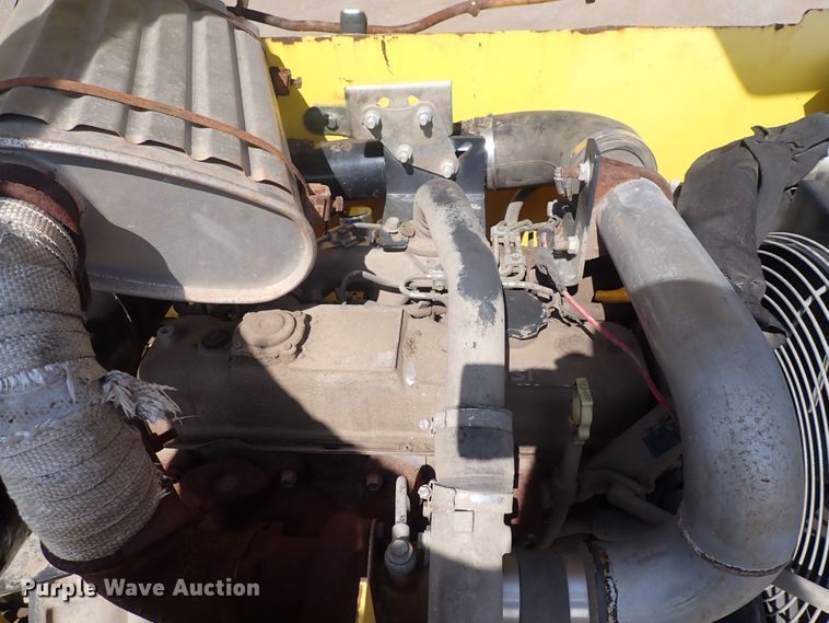 image for item DG2671 Bomag 813RT  paver