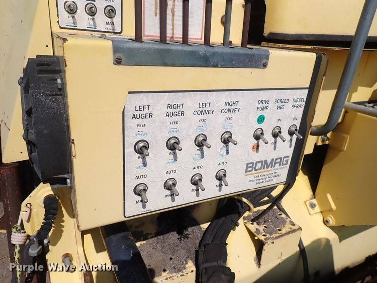 image for item DG2671 Bomag 813RT  paver