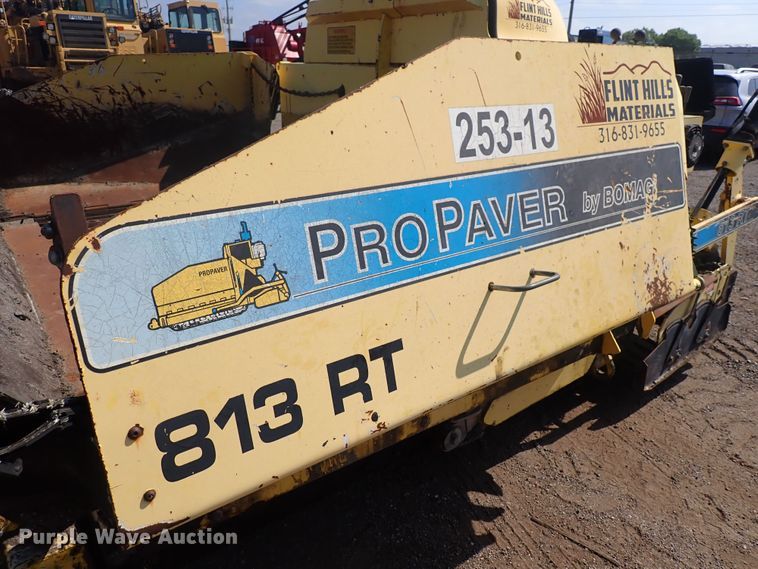 image for item DG2671 Bomag 813RT  paver