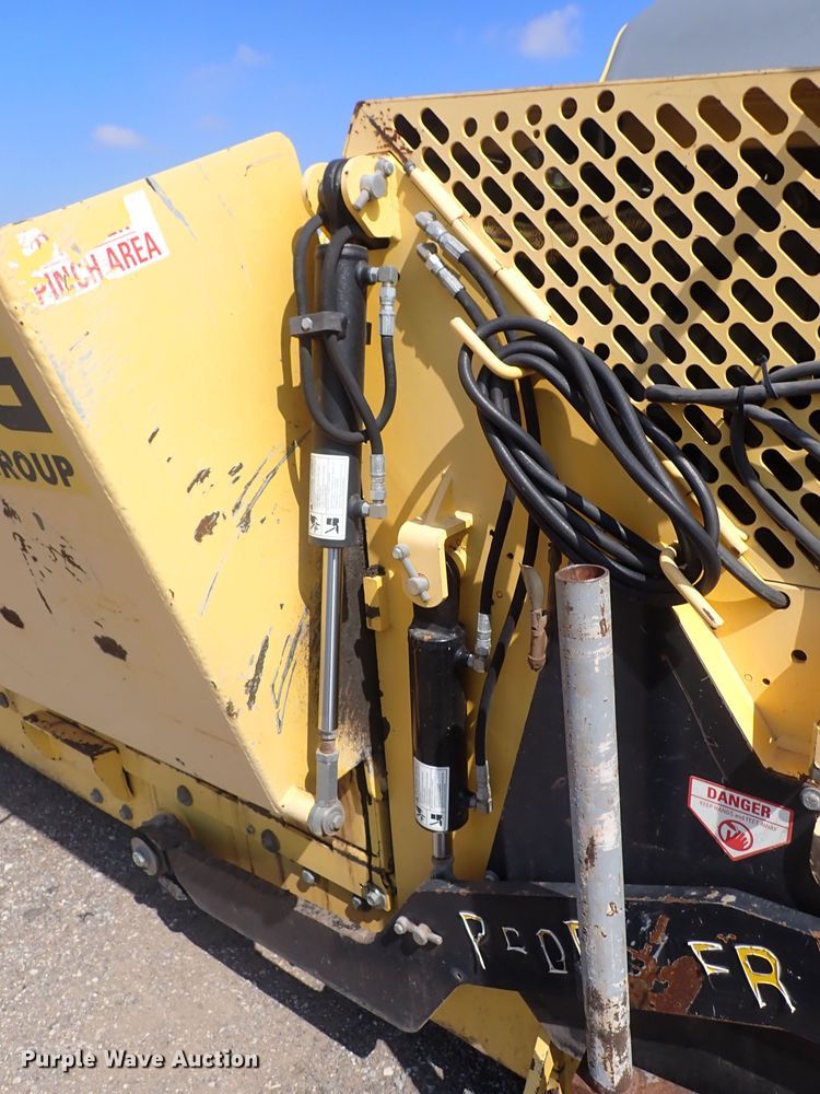 image for item DG2672 Bomag BF815  paver