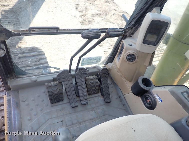 image for item DG2675 2003 Caterpillar 330C L  excavator