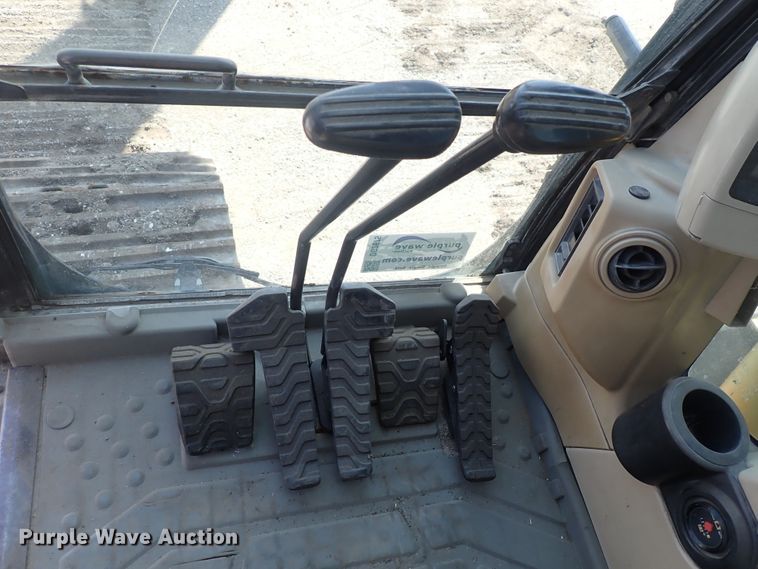 image for item DG2675 2003 Caterpillar 330C L  excavator