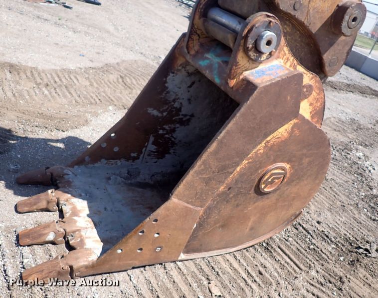 image for item DG2675 2003 Caterpillar 330C L  excavator