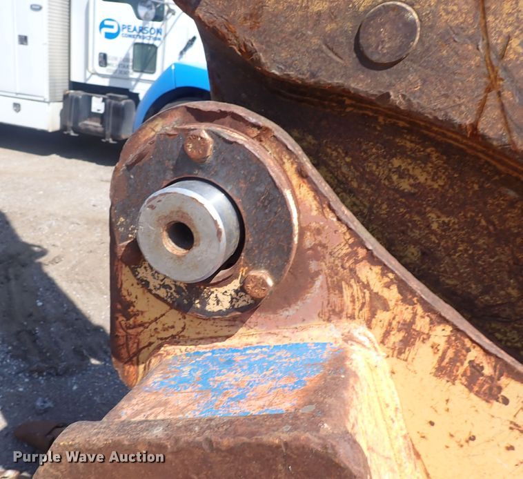 image for item DG2675 2003 Caterpillar 330C L  excavator