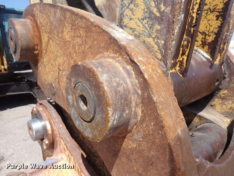 image for item DG2675 2003 Caterpillar 330C L  excavator