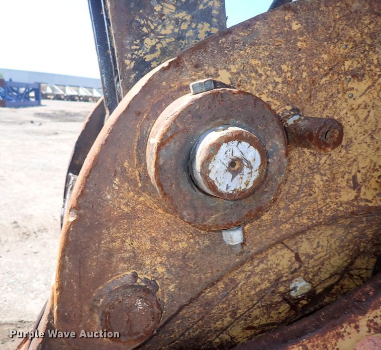 image for item DG2675 2003 Caterpillar 330C L  excavator