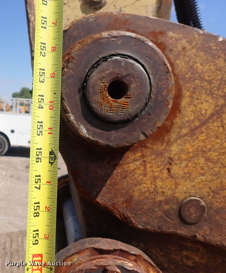 image for item DG2675 2003 Caterpillar 330C L  excavator