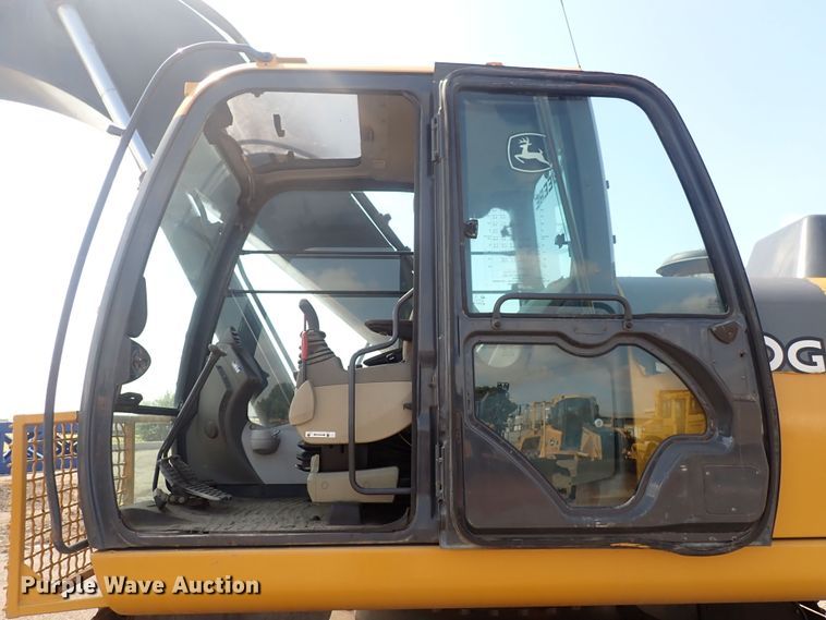 image for item DG2676 2011 John Deere 350G LC  excavator