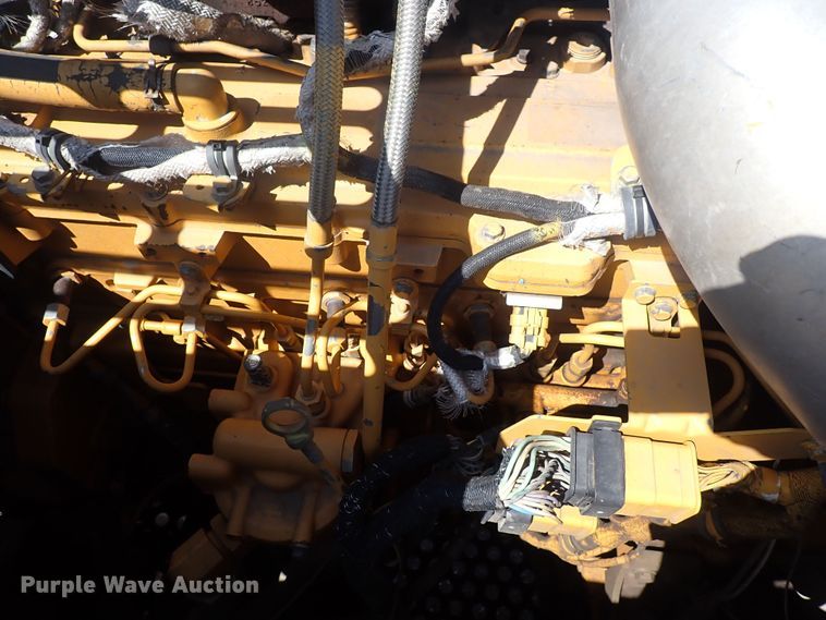 image for item DG2676 2011 John Deere 350G LC  excavator