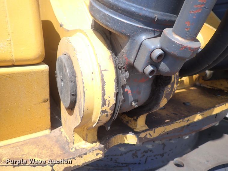 image for item DG2676 2011 John Deere 350G LC  excavator