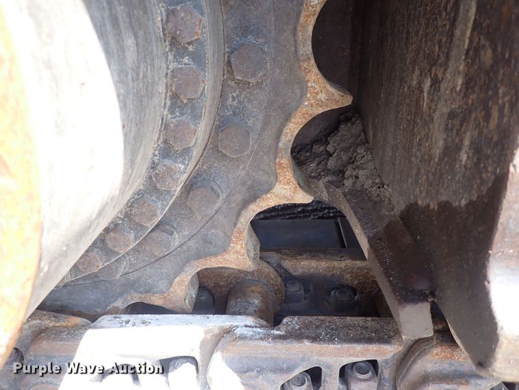 image for item DG2676 2011 John Deere 350G LC  excavator