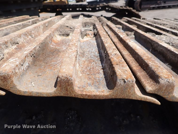 image for item DG2676 2011 John Deere 350G LC  excavator