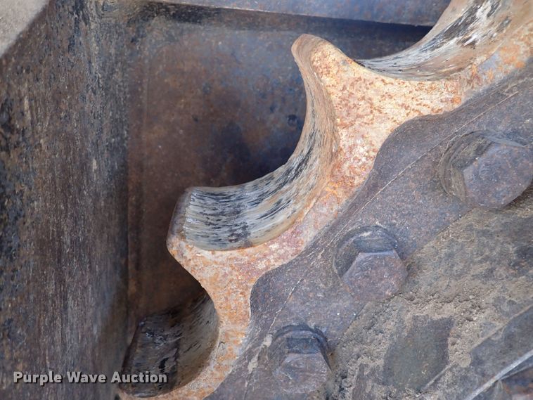 image for item DG2676 2011 John Deere 350G LC  excavator