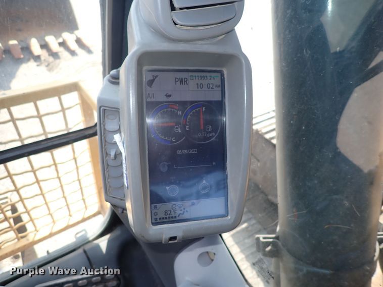 image for item DG2676 2011 John Deere 350G LC  excavator