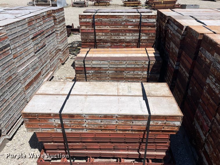 image for item DG2693 Approximately 3,475 Symons concrete forms