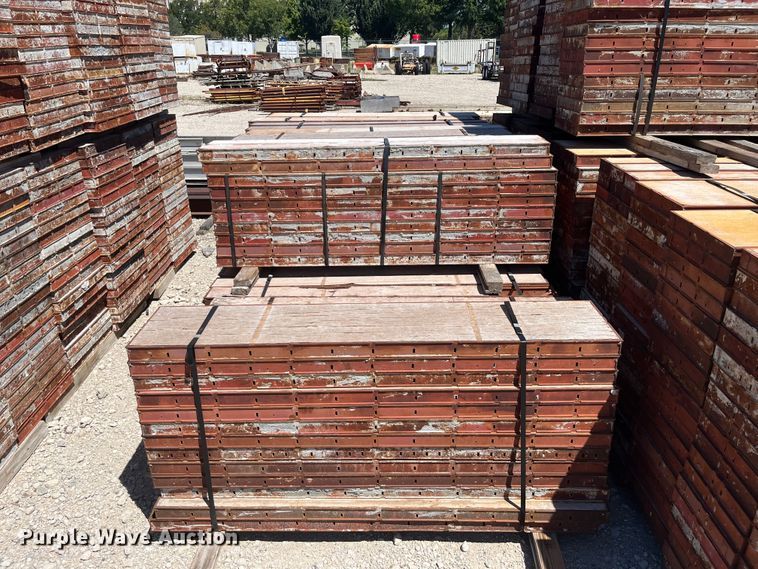 image for item DG2693 Approximately 3,475 Symons concrete forms