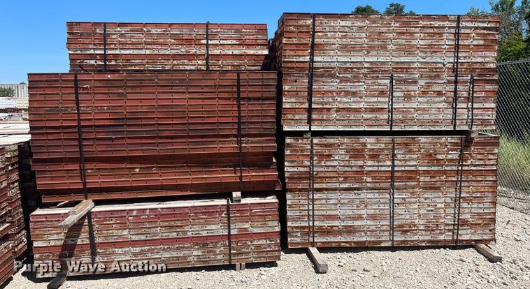 image for item DG2693 Approximately 3,475 Symons concrete forms