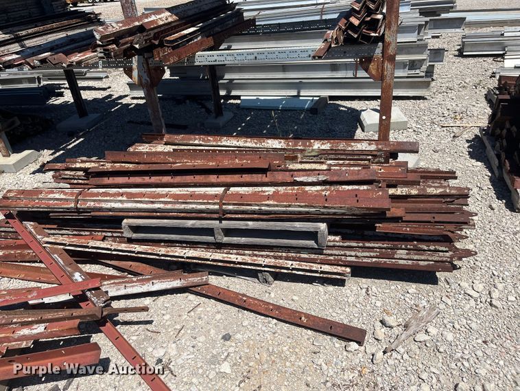 image for item DG2693 Approximately 3,475 Symons concrete forms