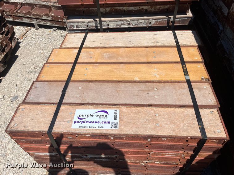 image for item DG2693 Approximately 3,475 Symons concrete forms