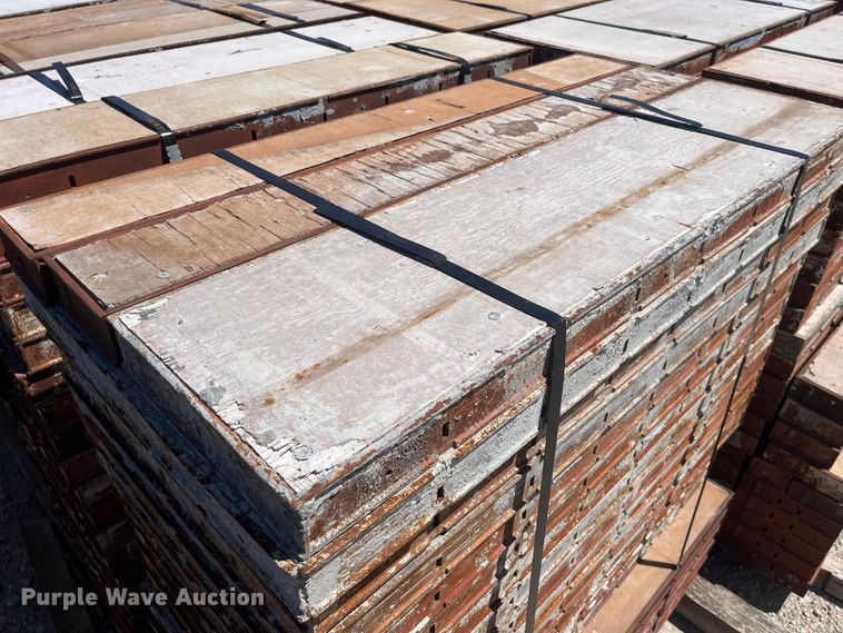 image for item DG2693 Approximately 3,475 Symons concrete forms