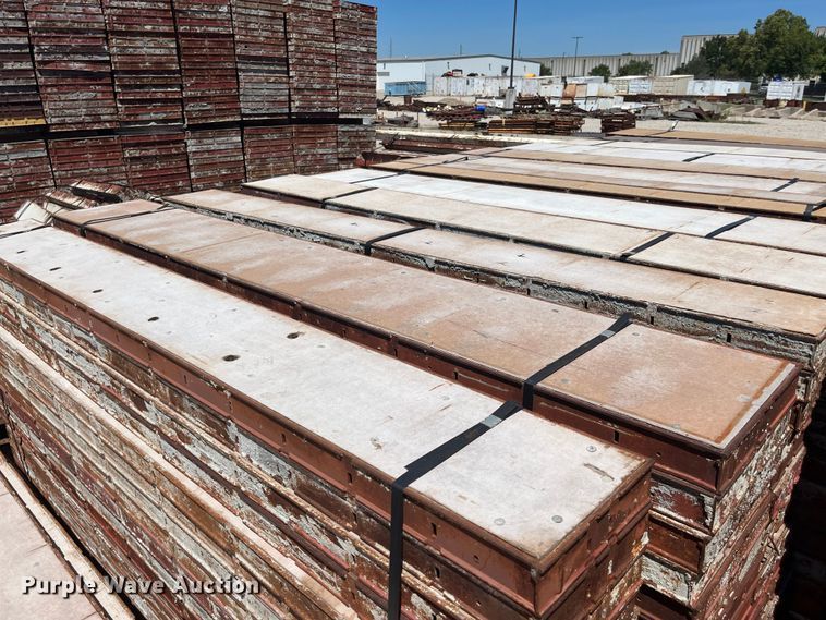 image for item DG2693 Approximately 3,475 Symons concrete forms