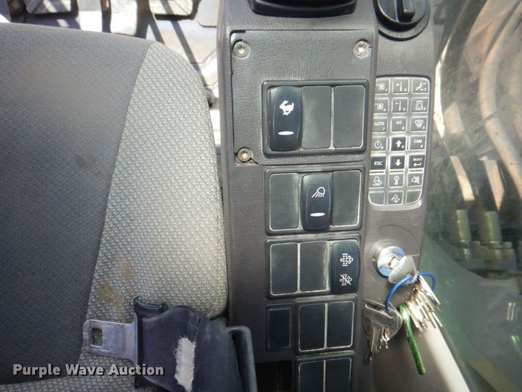 image for item DH7500 2012 Volvo EC340DL  excavator