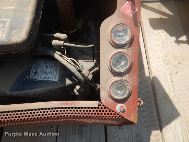 image for item DH7501 1994 Ditch Witch 210EA  boring machine