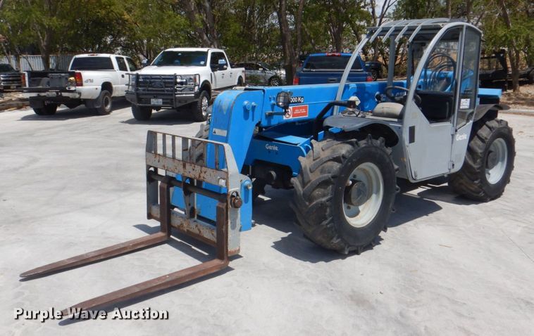 image for item DH7502 2008 Genie GTH-3007  telehandler