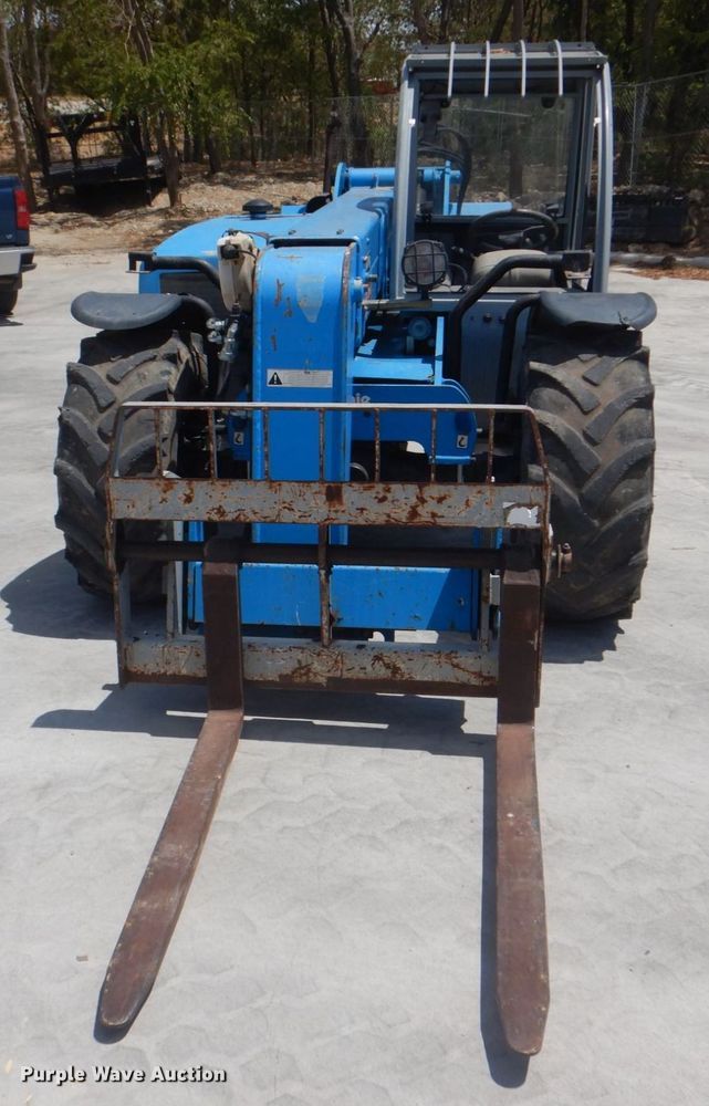 image for item DH7502 2008 Genie GTH-3007  telehandler