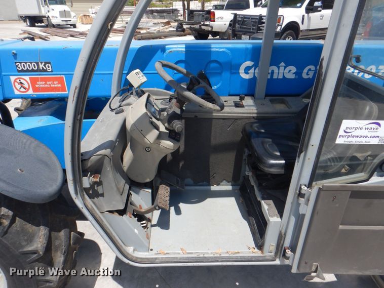 image for item DH7502 2008 Genie GTH-3007  telehandler