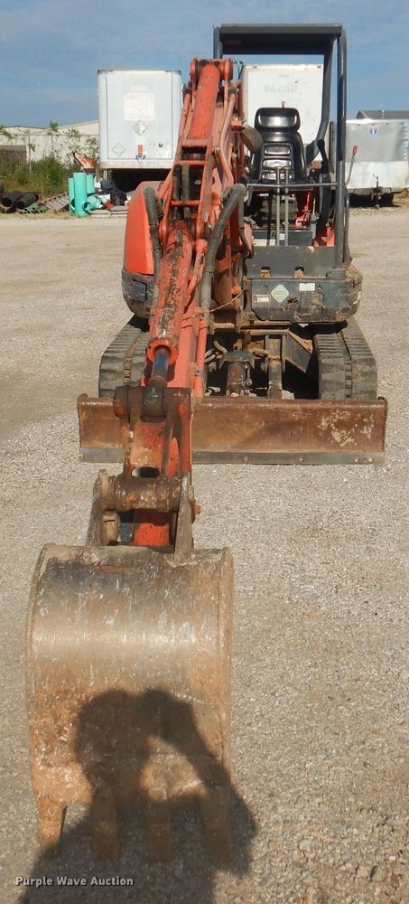 image for item DJ3845 2011 Kubota KX121-3ST  mini excavator