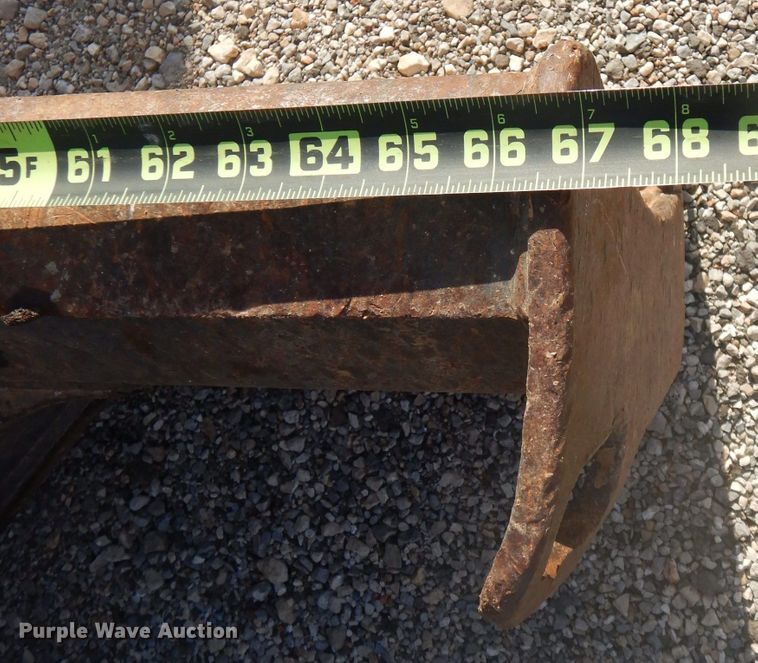 image for item DJ3845 2011 Kubota KX121-3ST  mini excavator