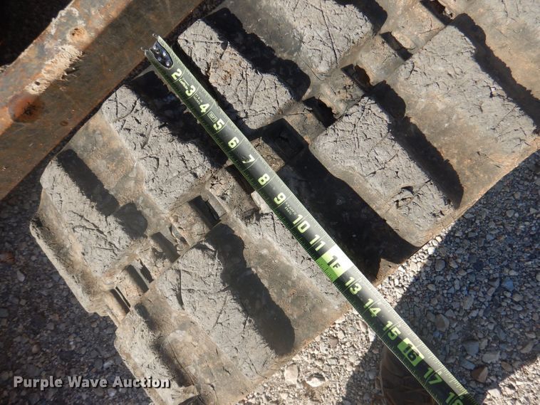 image for item DJ3845 2011 Kubota KX121-3ST  mini excavator