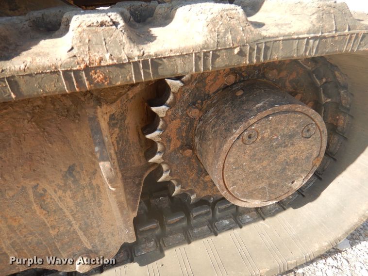 image for item DJ3845 2011 Kubota KX121-3ST  mini excavator