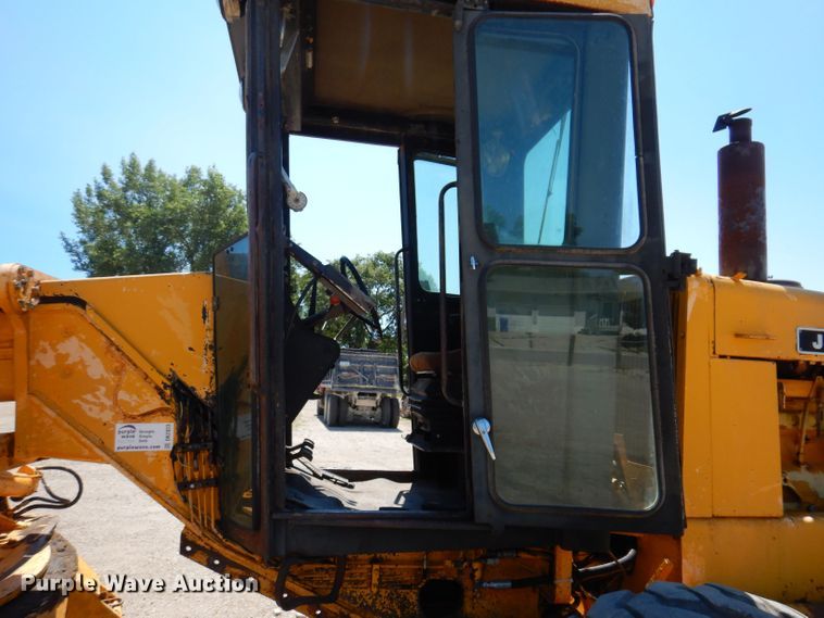 image for item DK2023 John Deere 770  motor grader