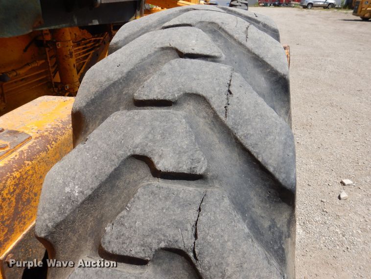 image for item DK2023 John Deere 770  motor grader